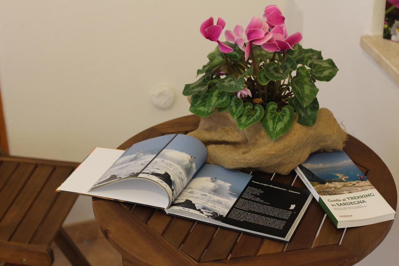 Fiori E Limoni Bed & Breakfast Quartucciu Bagian luar foto
